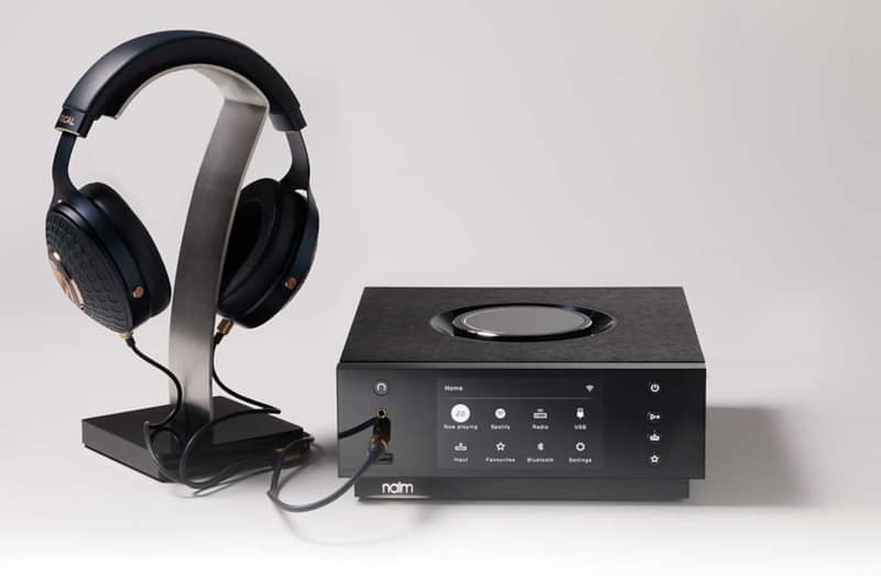 Naim-Uniti-Atom-Headphone-Amplfier-NAIMUNIATOMHEAD-lifestyle-1.jpg